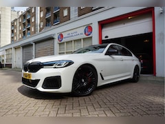 BMW 5-serie - 520i Business Edition Plus M-SPORT * LASER LEER ADAPTIVE Pack Memory Trekhaak NL Auto Deal