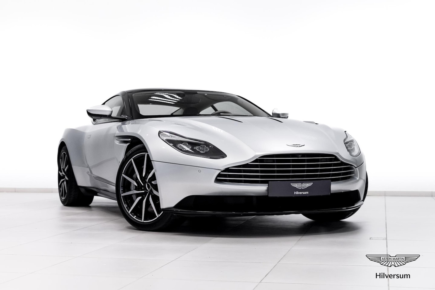 Aston Martin DB11 - V12 Coupe 2016 - AutoWereld.nl