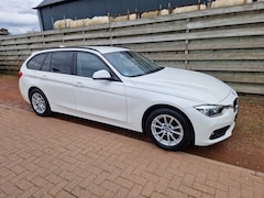 BMW 3-serie Touring - 320d Executive Automaat Navigatie, LED