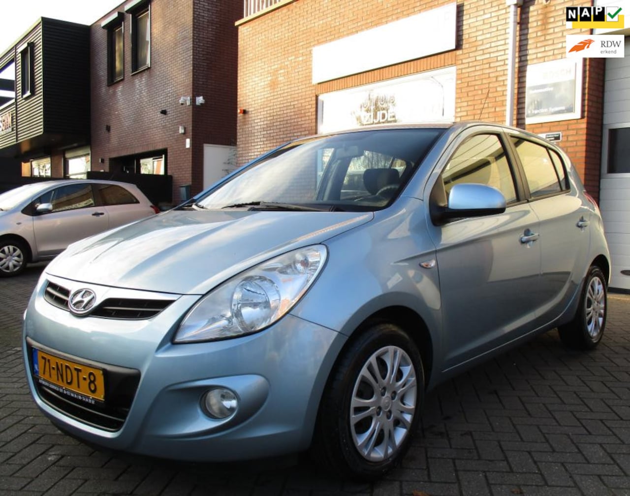 Hyundai i20 - 1.2i Business Edition 1.2i Business Edition - AutoWereld.nl