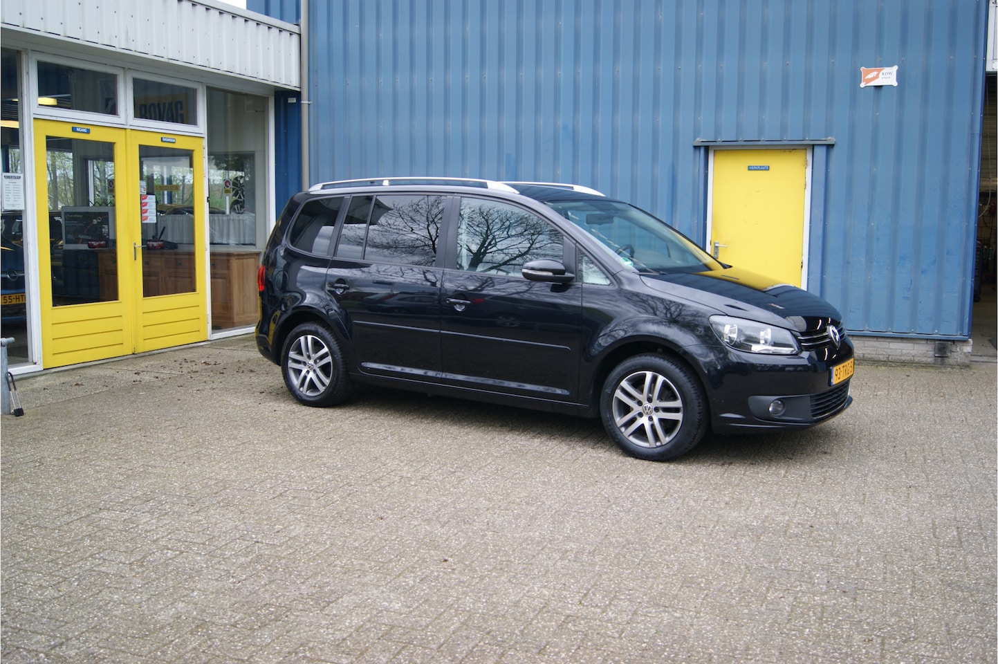 Volkswagen Touran - 1.2 TSI Comfortline BlueMotion 1.2 TSI Comfortline BlueMotion, Airco/ECC, Navi!!! - AutoWereld.nl