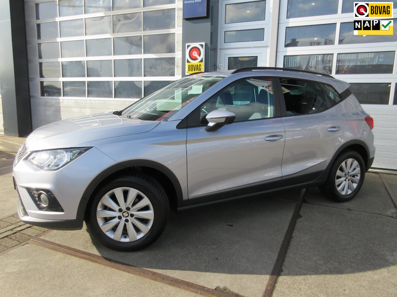 Seat Arona - 1.0 TSI Style Business Intense / Camera / PDC / D-Glas - AutoWereld.nl