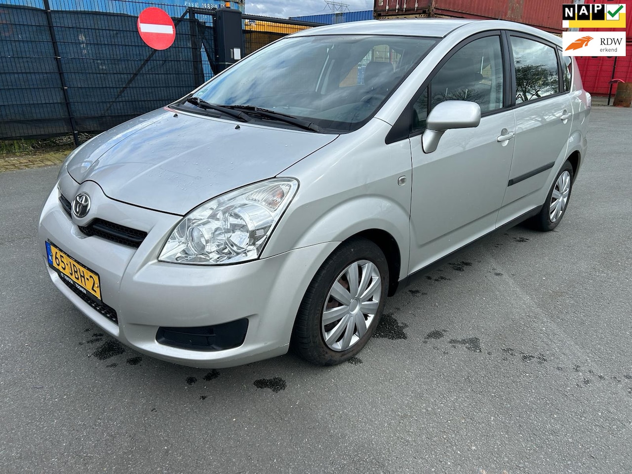 Toyota Verso - 1.6 VVT-i Terra / airco / goed onderhouden! / apk / nap - AutoWereld.nl