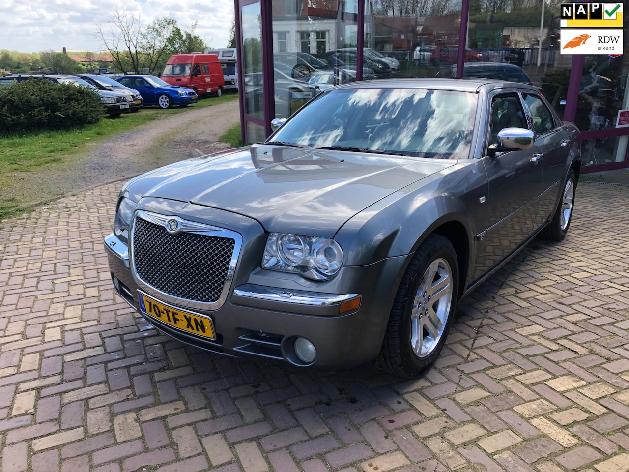 Chrysler 300C - 3.0 V6 CRD 3.0 V6 CRD - AutoWereld.nl