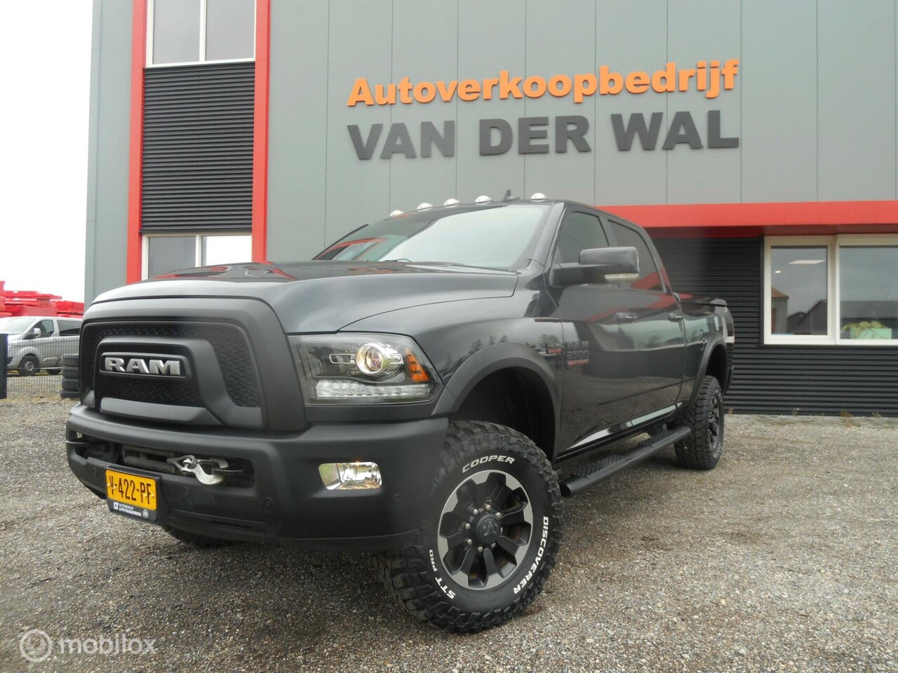 Dodge Ram - 6.4 HEMI POWERWAGEN - AutoWereld.nl