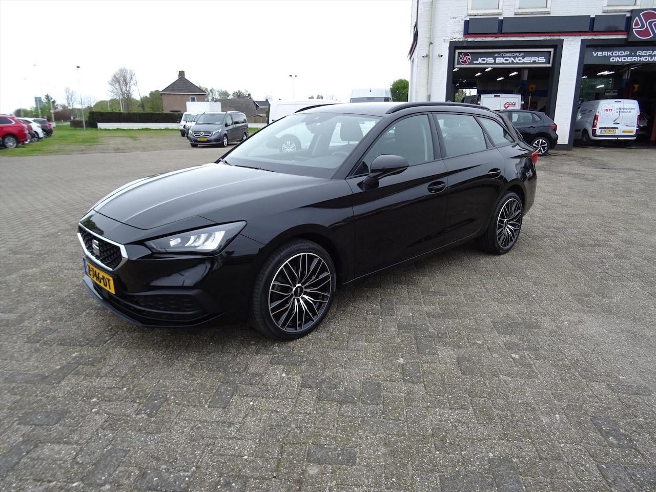 Seat Leon Sportstourer - 1.0 TSI Reference 1.0 TSI 90pk Reference - AutoWereld.nl