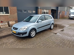 Kia Rio - 1.4 X-tra Airco