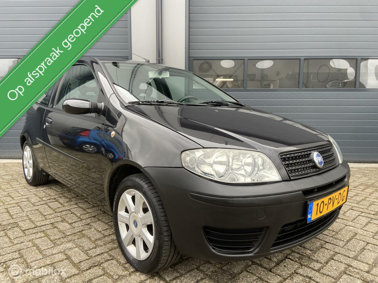 Fiat Punto - 1.2 Active Automaat Uitvoering & 2e Eigenaar - AutoWereld.nl