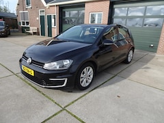 Volkswagen Golf - 1.0 TSI Connected Series