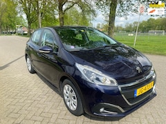 Peugeot 208 - 1.2 PureTech Blue Lion airco cruis control navigatie elektrische ramen