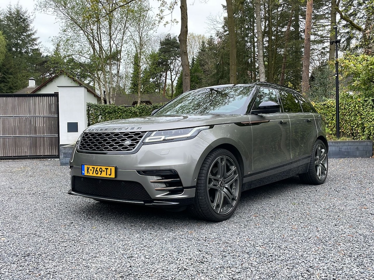 Land Rover Range Rover Velar - 3.0 V6 SC AWD R-Dynamic HSE P380 *PANO*380PK*VIRTUAL COCKPIT*LEDER*LED* - AutoWereld.nl