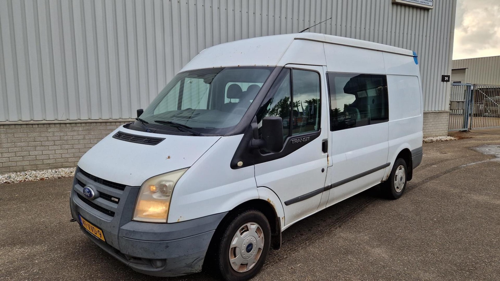 Ford Transit - 280M 2.2 TDCI HD DC 280M 2.2 TDCI HD DC - AutoWereld.nl