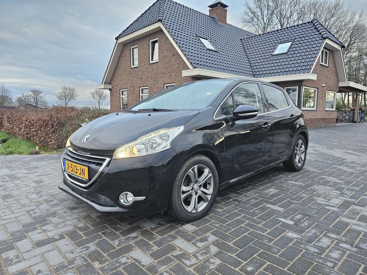 Peugeot 208 - 1.6 Vti Intuïtive 1.6 VTi Intuïtive - AutoWereld.nl