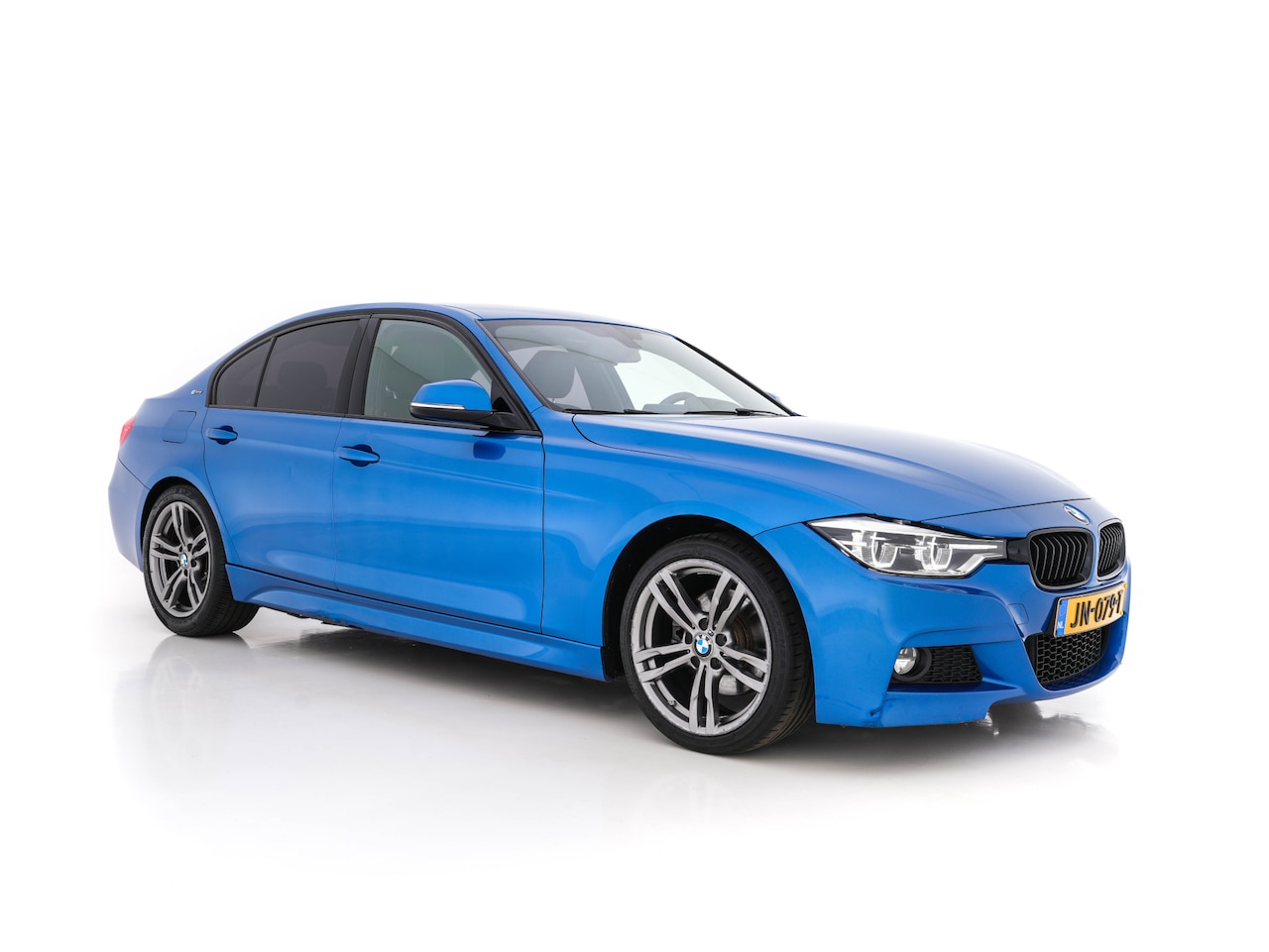 BMW 3-serie - 330e M-Sport-Pack (INCL-BTW) *FULL-LED | NAVI-FULLMAP | ALCANTARA | ECC | PDC | CRUISE | S - AutoWereld.nl