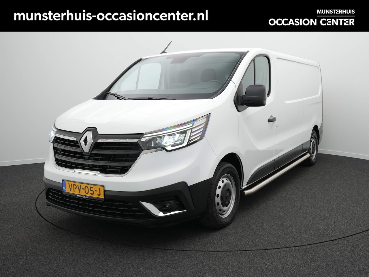 Renault Trafic - 2.0 dCi 110 T30 L2H1 Work Edition - All seasonbanden - Sidebars - Trekhaak - - AutoWereld.nl