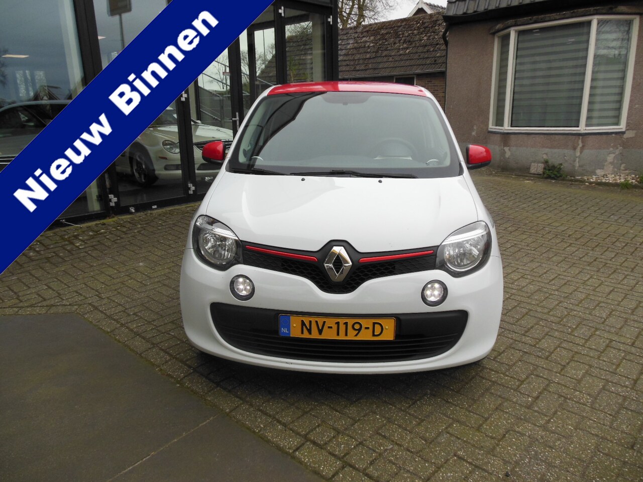 Renault Twingo - 1.0 SCe Collection Staat in De Krim - AutoWereld.nl