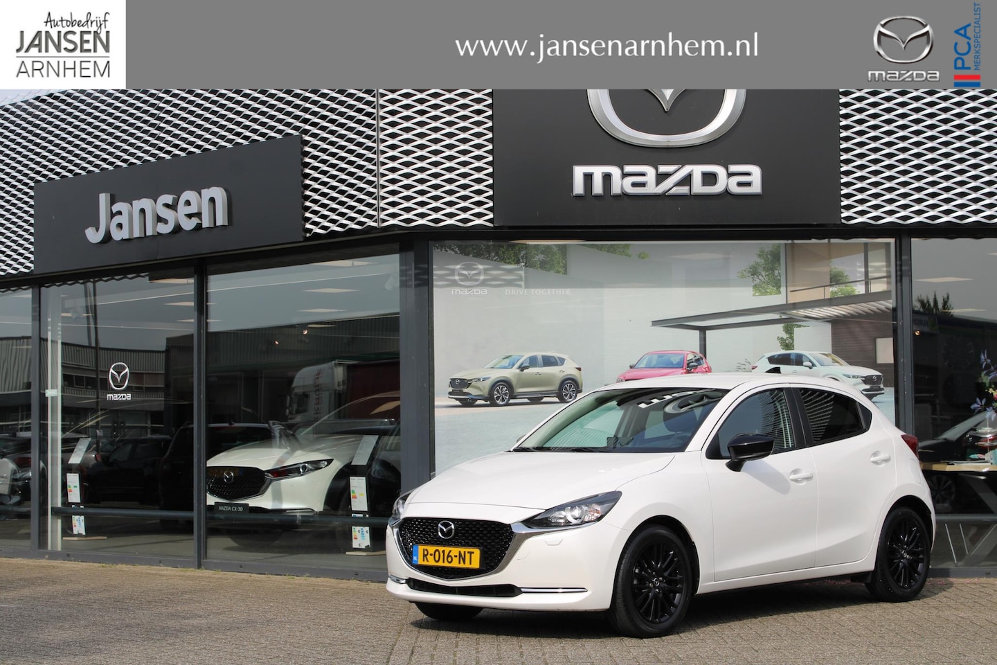 Mazda 2 - 1.5 Skyactiv-G Sportive 1.5 Skyactiv-G Sportive , Apple Carplay, Airco, Cruise, LMV 16 Inch, Camera, Bluetooth - AutoWereld.nl