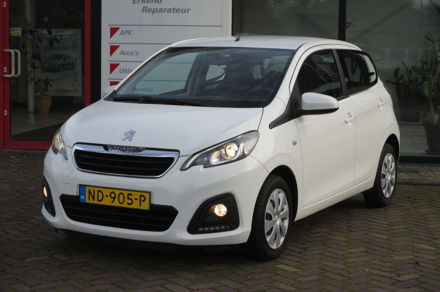 Peugeot 108 - 1.0 e-VTi Active - AutoWereld.nl