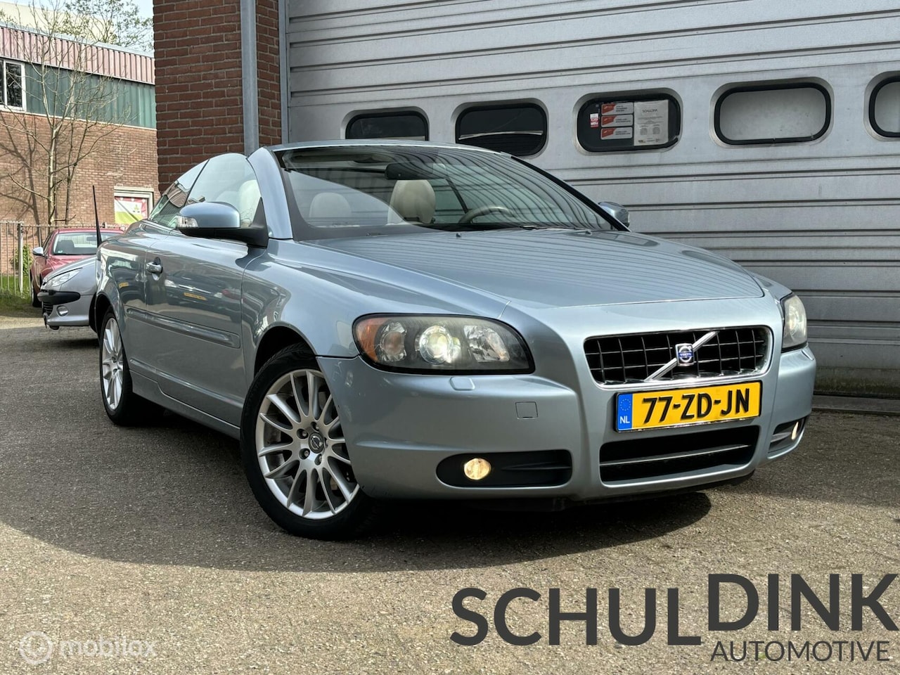 Volvo C70 Convertible - 2.4 D5 Summum AIRCO|LEDER|CABRIOLET - AutoWereld.nl