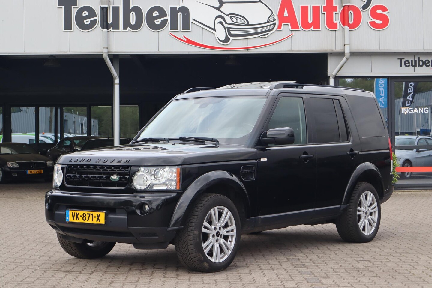 Land Rover Discovery - 3.0 SDV6 HSE Panoramadak, Schuif- Kanteldak, Trekhaak, Leder, verwarmbare stoelen en stuur - AutoWereld.nl