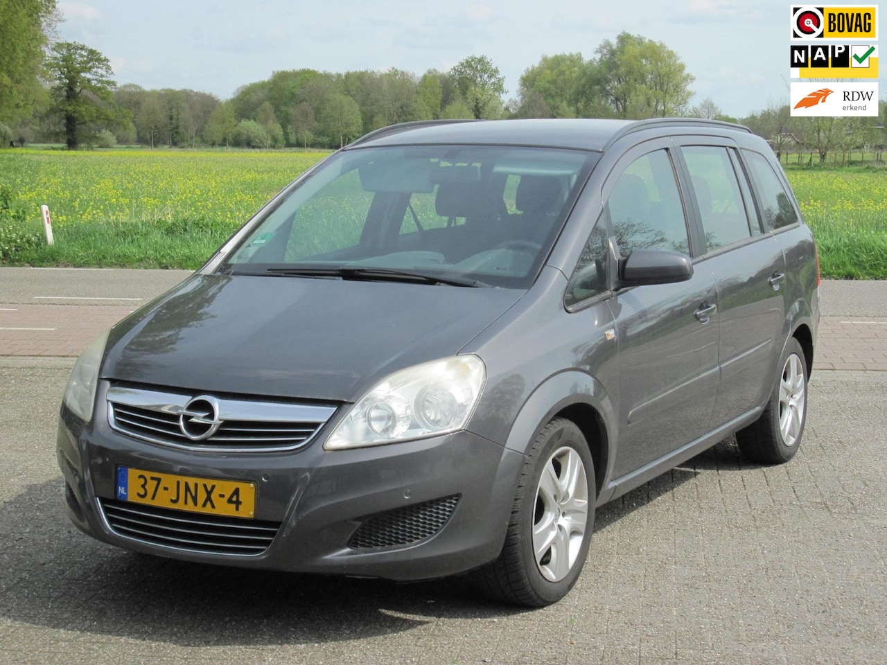 Opel Zafira - 1.8 Cosmo 1.8 Cosmo - AutoWereld.nl