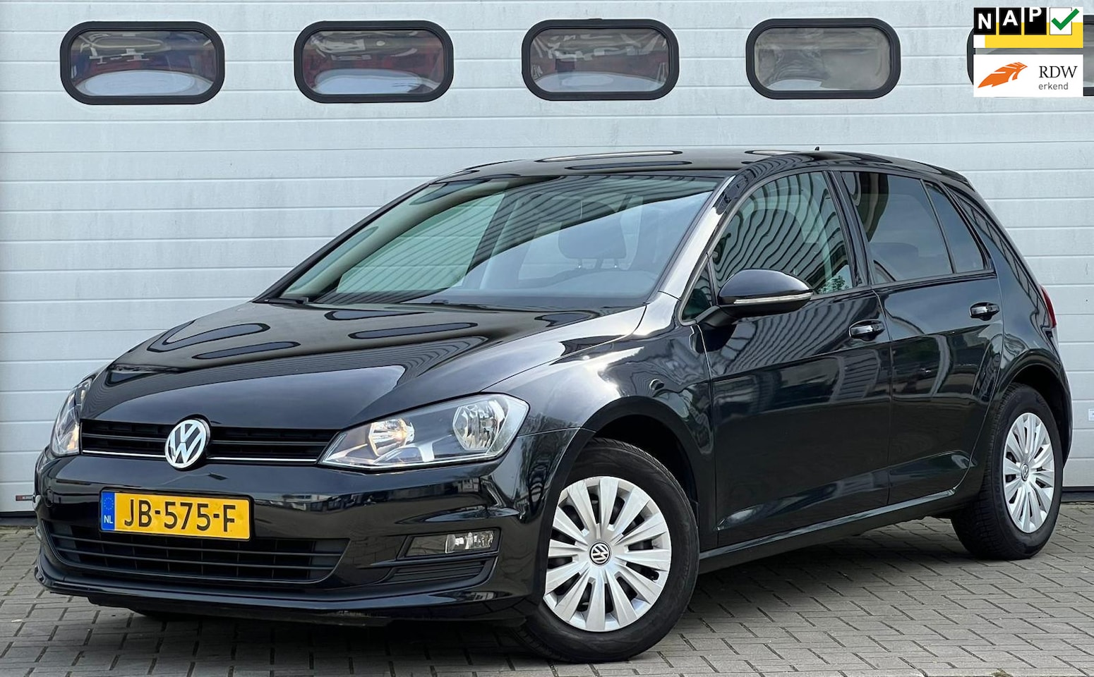 Volkswagen Golf - 1.6 TDI Trendline BlueMotion 1.6 TDI Trendline BlueMotion - AutoWereld.nl