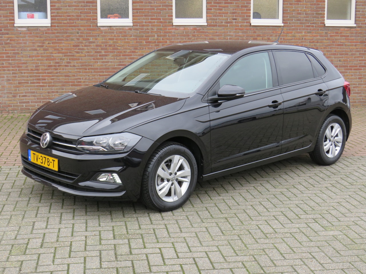 Volkswagen Polo - 1.0 TSI 95Pk Comfortline Executive * Rijklaarprijs incl. garantie *  Navigatie  /  DAB+  / - AutoWereld.nl