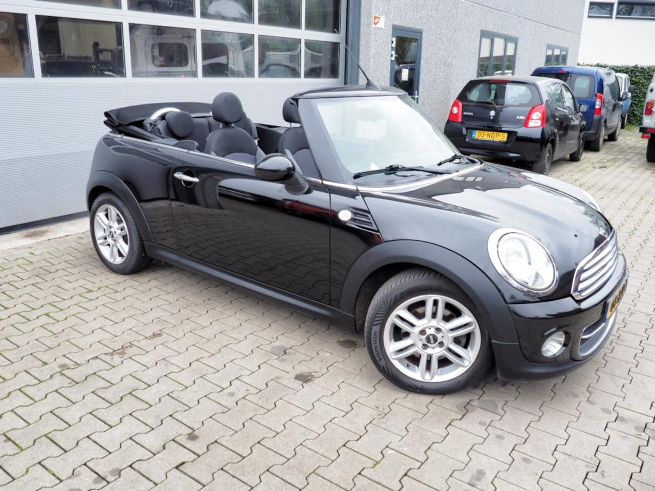 MINI Cabrio - COOPER 1.6 Chili CLIMA CRUISE PARKEER S. STOELVERW. - AutoWereld.nl