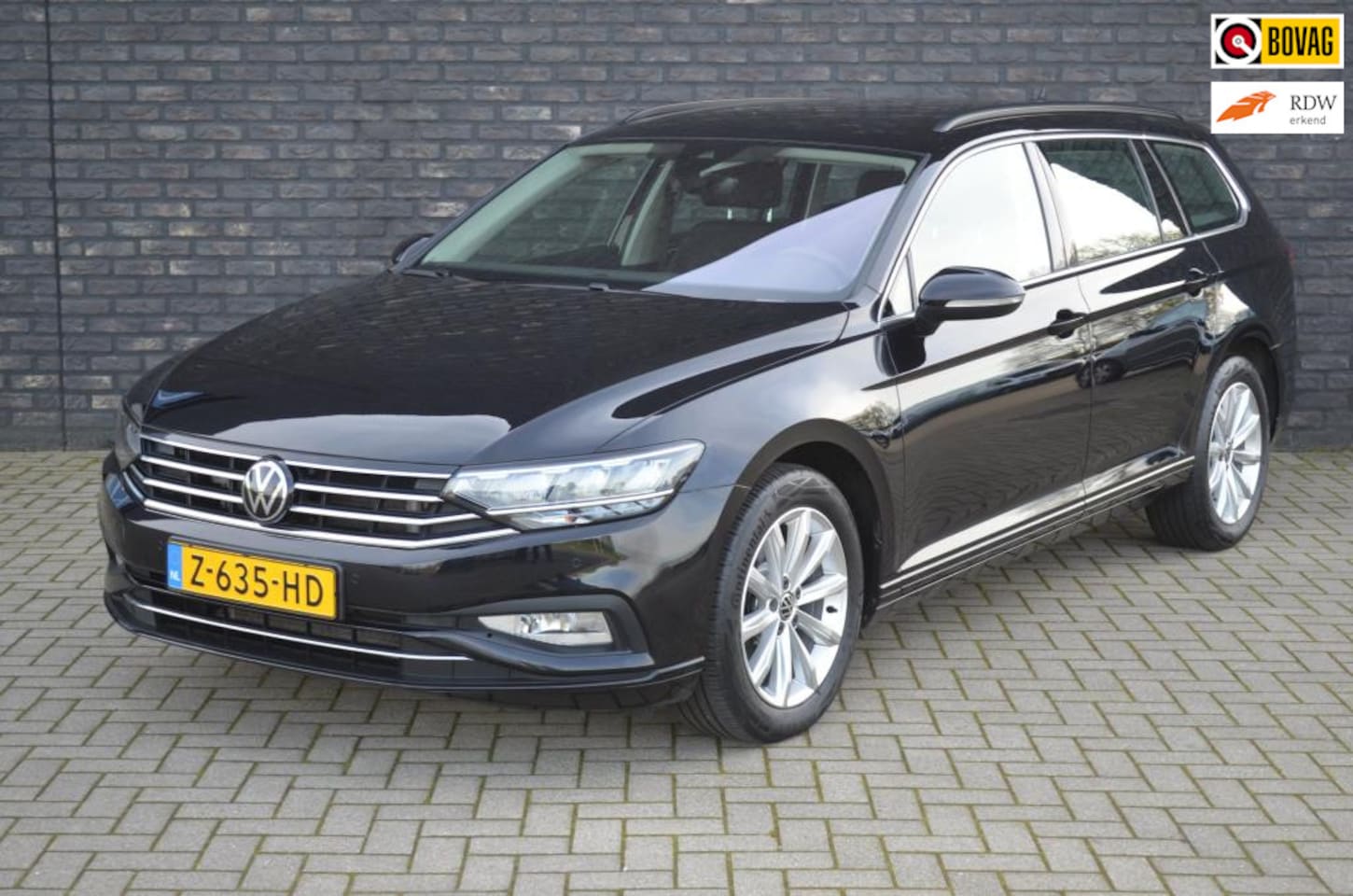 Volkswagen Passat Variant - 1.5 TSI Comfort Business | Inklapbare trekhaak | Ergonomische stoelen | Elektrische achter - AutoWereld.nl