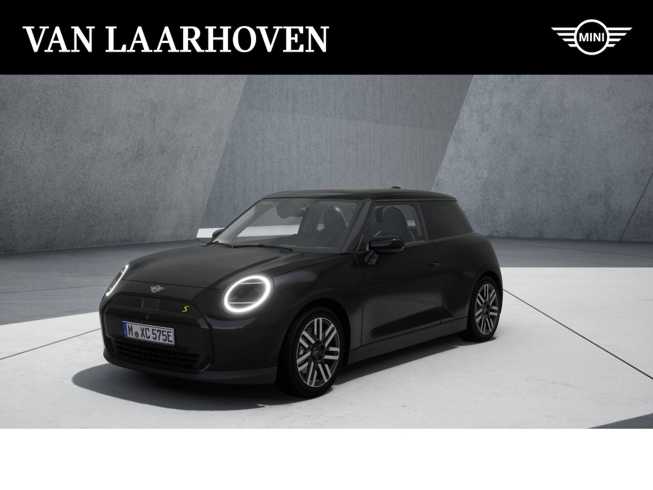 MINI Mini-Electric - Hatchback Cooper SE Classic 54.2 kWh / Panoramadak / Parking Assistant Plus / LED / Head-U - AutoWereld.nl