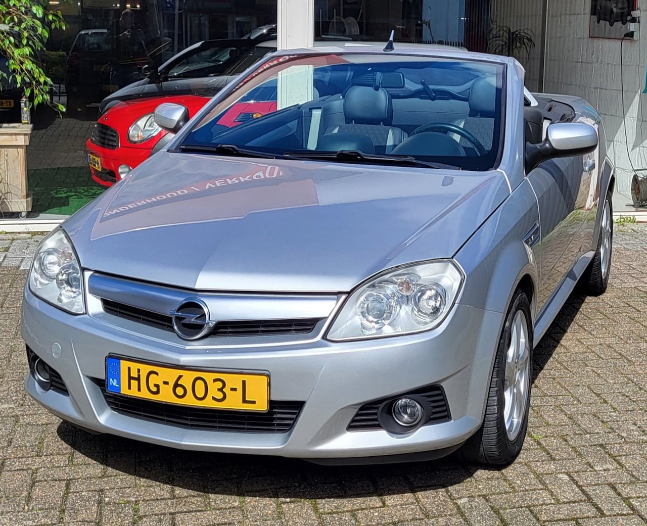 Opel Tigra TwinTop - 1.4-16V Rhythm 1.4-16V Rhythm - AutoWereld.nl