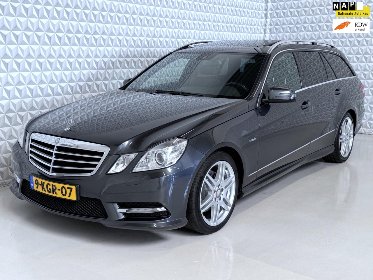 Mercedes-Benz E-klasse Estate - E350 CDI Edition Sport AMG 4-Matic (2011) - AutoWereld.nl