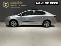 Toyota Avensis - 1.8 16V VVT-I SEDAN Dynamic Trekhaak Navigatie