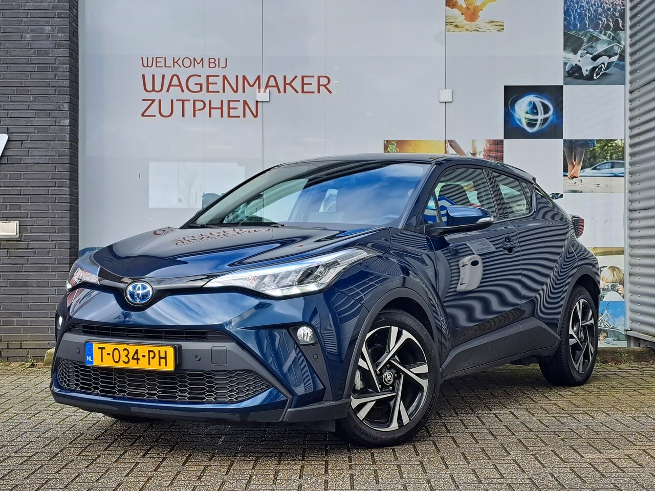 Toyota C-HR - 1.8 Hybrid Dynamic Automaat | NAVIGATIE | PARKEERCAMERA | CRUISE CONTROL | - AutoWereld.nl