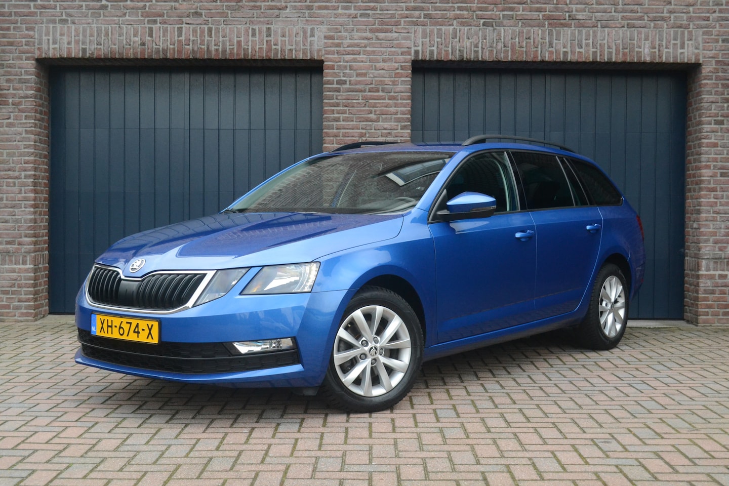 Skoda Octavia Combi - 1.0 TSI Greentech Ambition Business | Trekhaak | Carplay | Navigatie | Cruise | Parkeersen - AutoWereld.nl