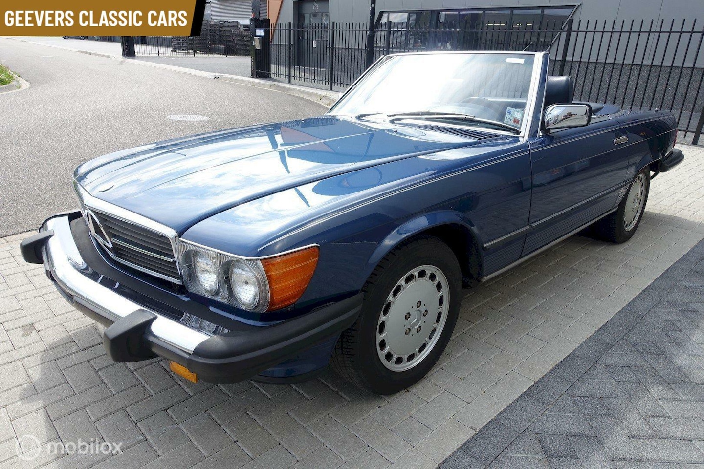 Mercedes-Benz SL-klasse Cabrio - W107 560SL AUTOMATIC 2 TOPS - AutoWereld.nl