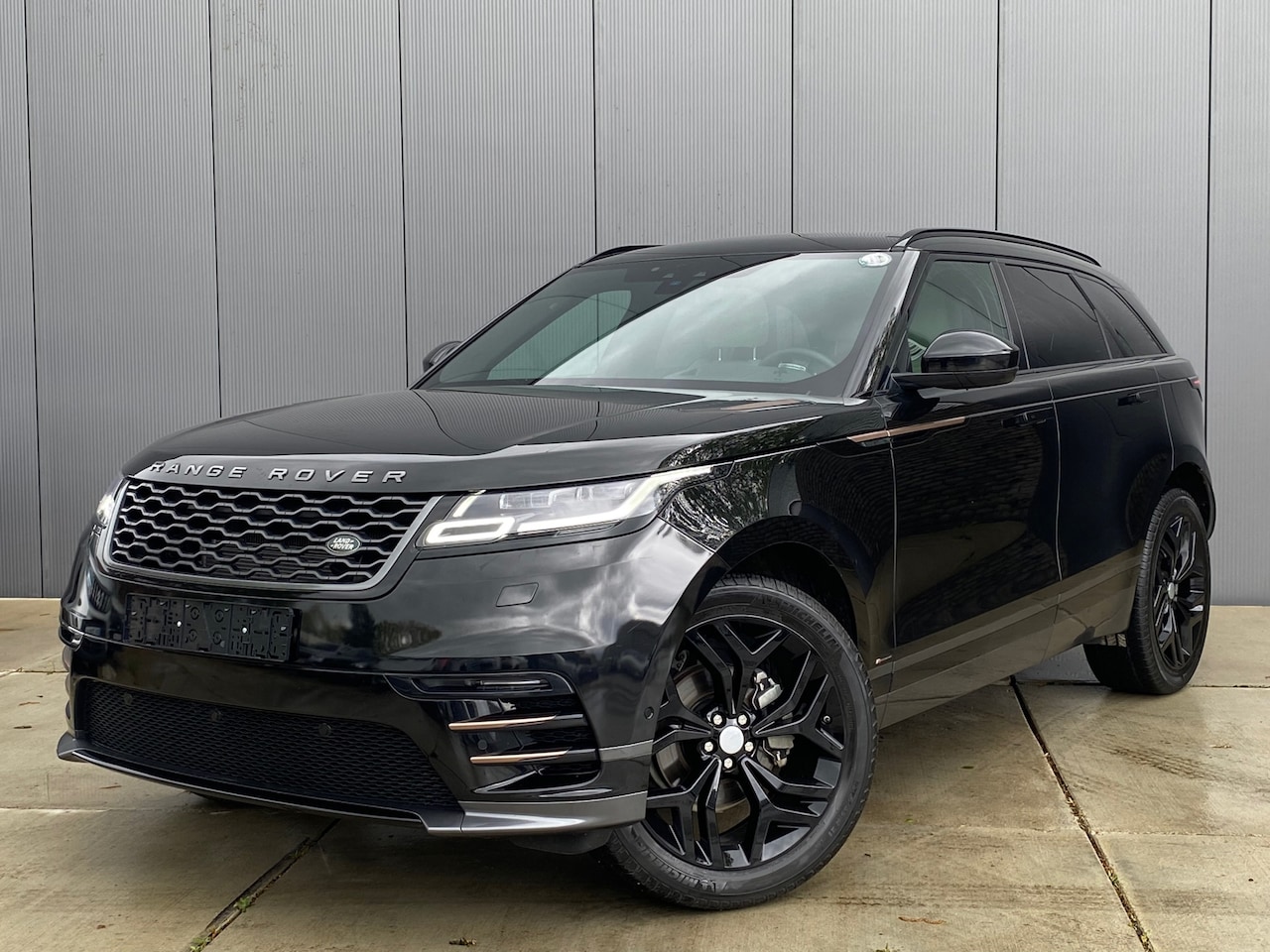 Land Rover Range Rover Velar - P250 AWD R-Dynamic SE / Panoramadak / Meridian / Head-up - AutoWereld.nl