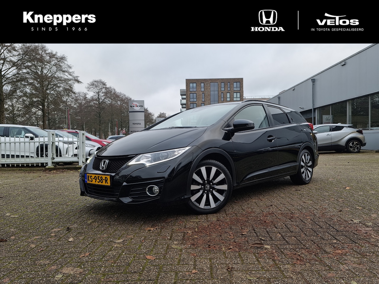 Honda Civic Tourer - 1.8 Sport Camera, Stoelverwarming, Climate control , All-in Rijklaarprijs - AutoWereld.nl