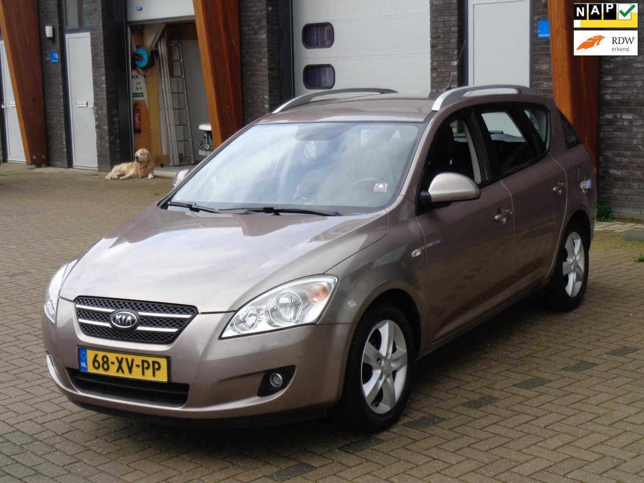 Kia Cee'd Sporty Wagon - 2.0 X-clusive 1e Eigenaar Airco LMV Cruise Leder - AutoWereld.nl