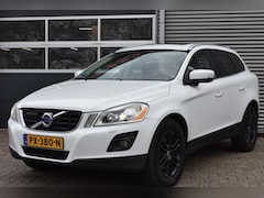 Volvo XC60 - 3.0 T6 AWD MOMENTUM / CRUISE / BLIS / AWD