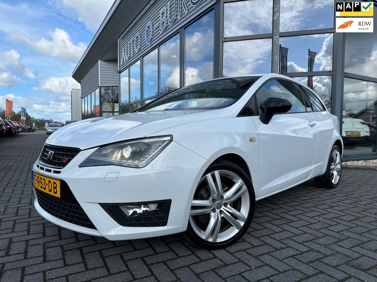 Seat Ibiza SC - 1.4 TSI Cupra 180PK | Leder | Xenon | Automaat | ECC | Cruise | - AutoWereld.nl