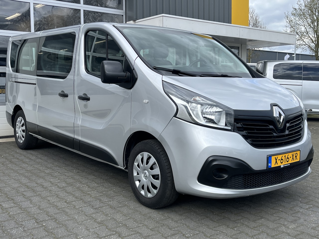 Renault Trafic Passenger - 1.6 dCi Grand Authentique Energy BTW / BPM vrij marge Lengte 2 Airco Cruise control Naviga - AutoWereld.nl