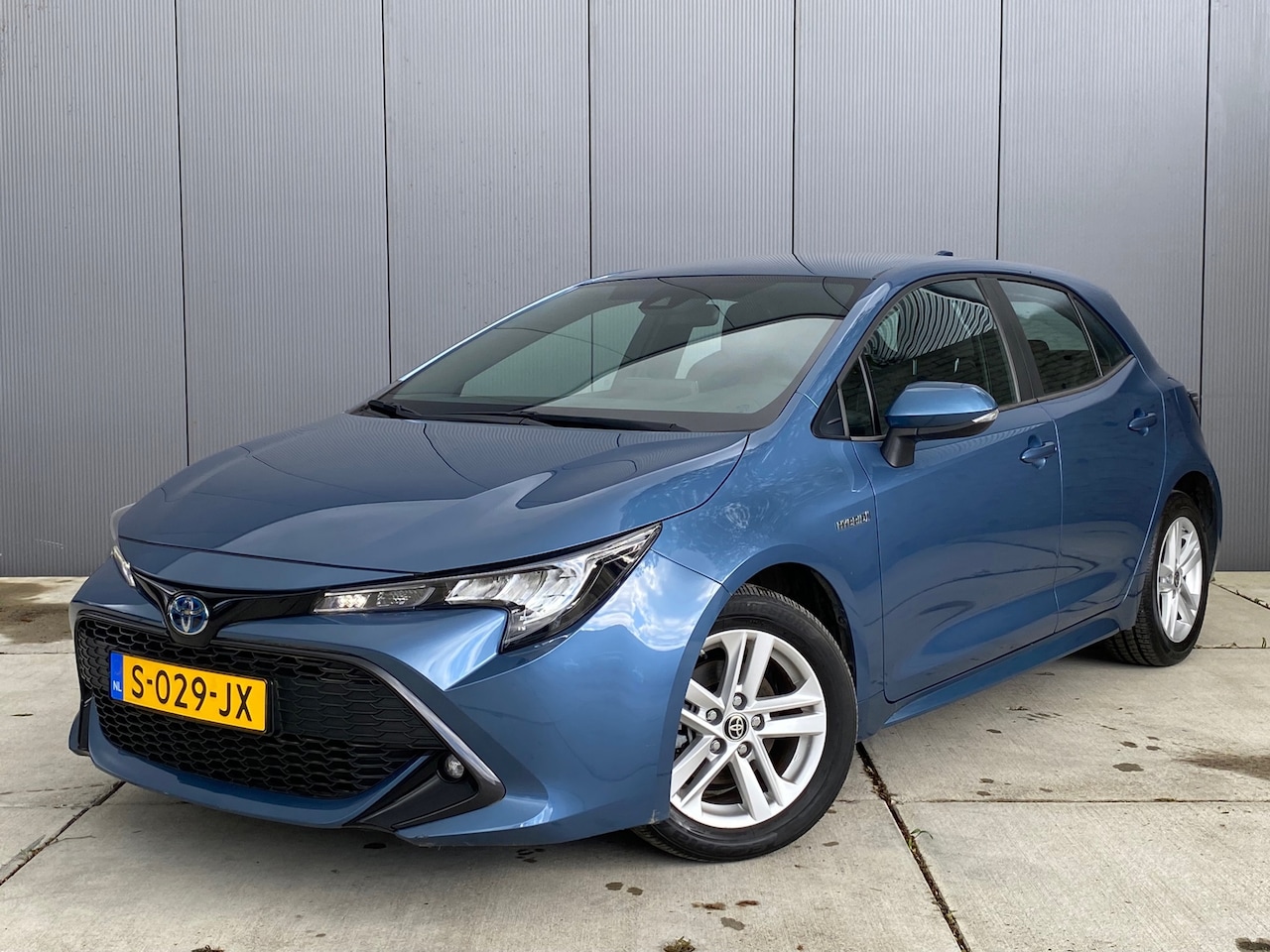 Toyota Corolla - 1.8 Hybrid Active 1.8 Hybrid Active - AutoWereld.nl