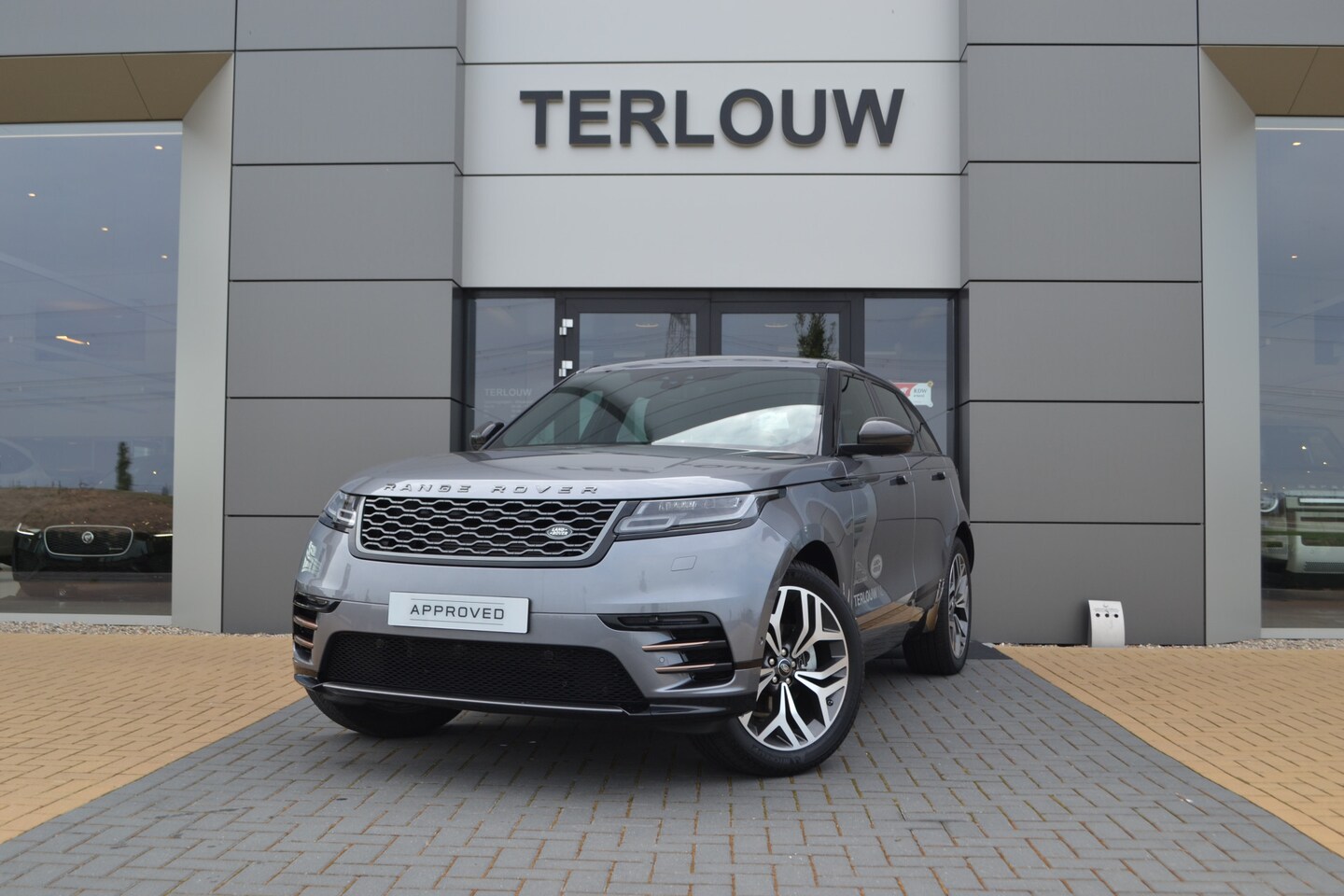 Land Rover Range Rover Velar - 2.0 P250 Turbo AWD R-Dynamic Carbon Edition 2.0 P250 Turbo AWD R-Dynamic Carbon Edition - AutoWereld.nl