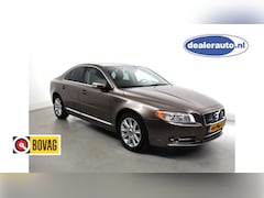 Volvo S80 - 2.5 T Summum, Dubbelglas, Privacy glas, Stoelventilatie voor, Camera achter Navi, All seas