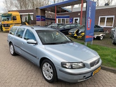 Volvo V70 - 2.4 163PK D5 Automaat Werkende airco, auto loopt goed en zonder storingen