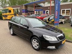 Skoda Octavia - 1.4 122PK Airco, Navi, LMV, trekhaak, lage km-stand