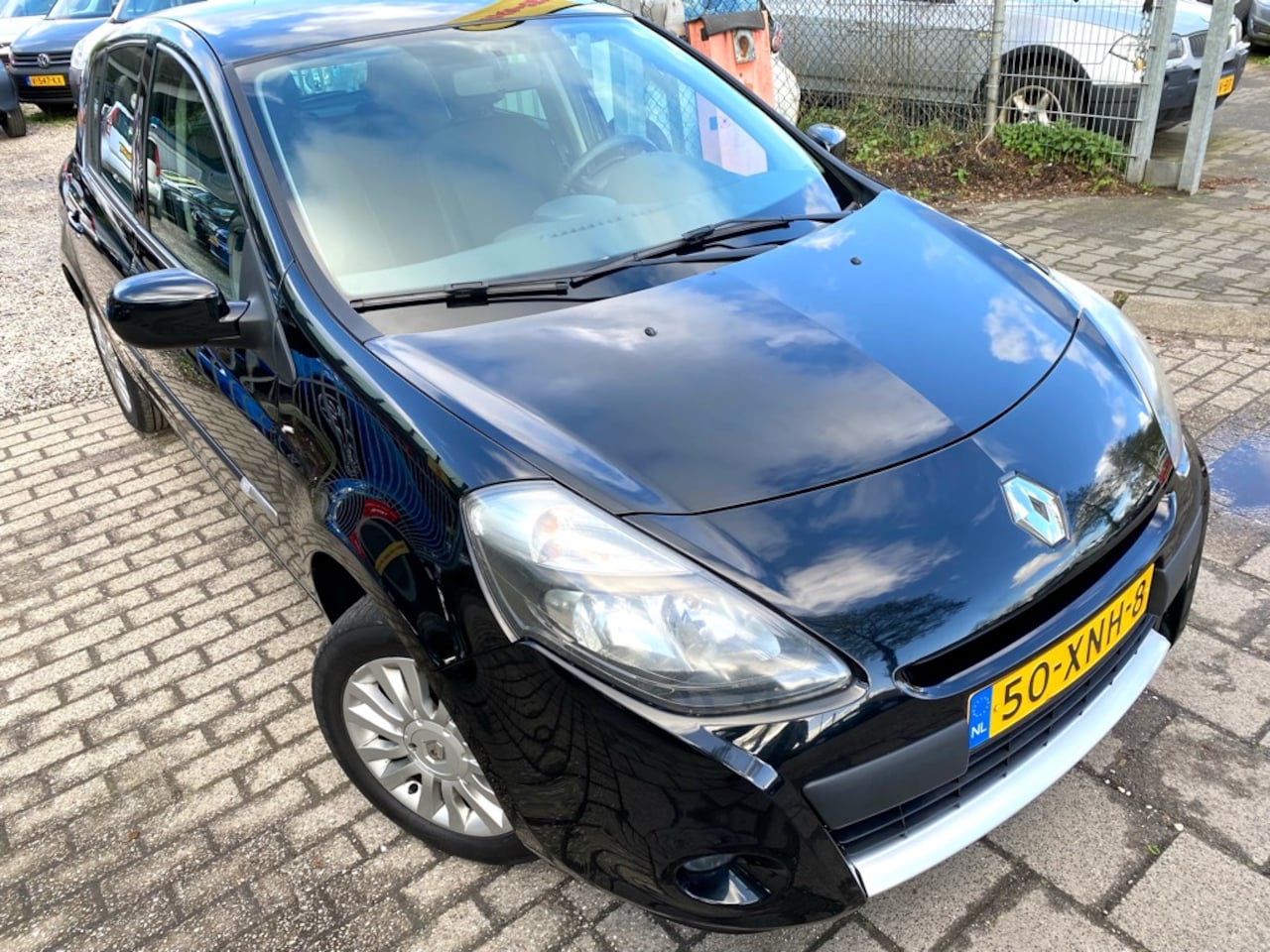 Renault Clio - 1.2 Collection 1.2 Collection - AutoWereld.nl