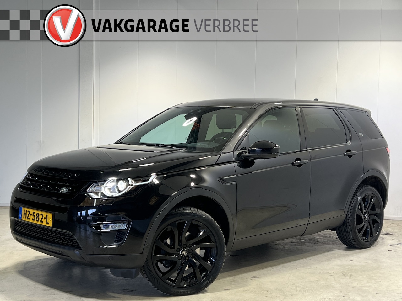 Land Rover Discovery Sport - 2.0 TD4 HSE Luxury 7p. | Navigatie | LM Velgen 19" | Lederen Bekleding | Panoramadak | Tre - AutoWereld.nl