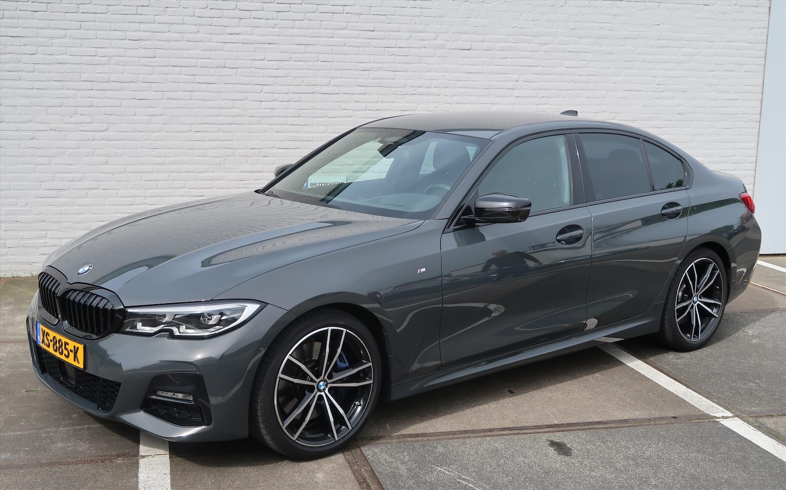 BMW 3-serie - (g20) 330i 258pk Automaat I M-Pakket I HUD I Camera I PDC I LED I Leder I - AutoWereld.nl